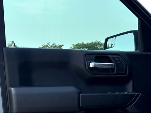 Used 2024 Chevrolet Silverado 1500 Custom RWD image 10