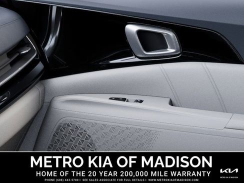 New 2026 Kia Carnival SX Prestige image 25