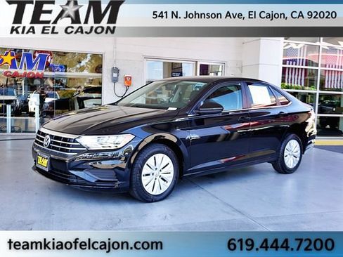 Used 2019 Volkswagen Jetta S w/ Driver Assistance Package FWD image 5