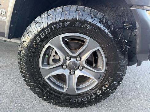 Used 2021 Jeep Wrangler Unlimited Sport image 38