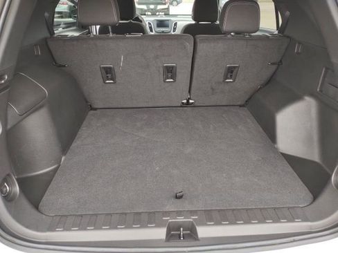 Used 2024 Chevrolet Equinox LT FWD image 21