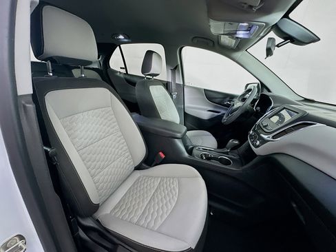 Used 2019 Chevrolet Equinox LT image 28