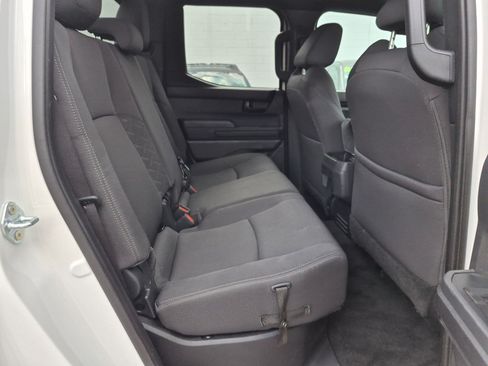Used 2024 Toyota Tacoma SR5 AWD/4WD image 30