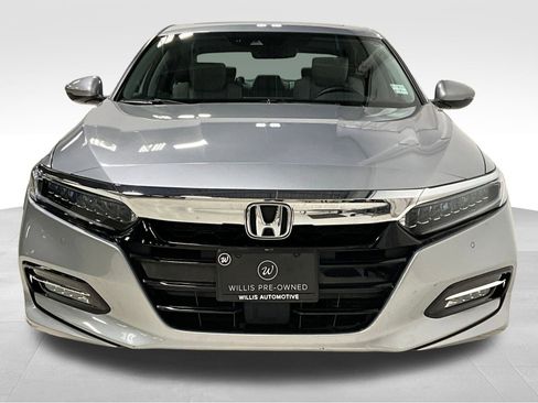Used 2019 Honda Accord Touring image 3