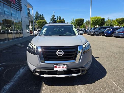 New 2025 Nissan Pathfinder Platinum w/ Cargo Package image 2