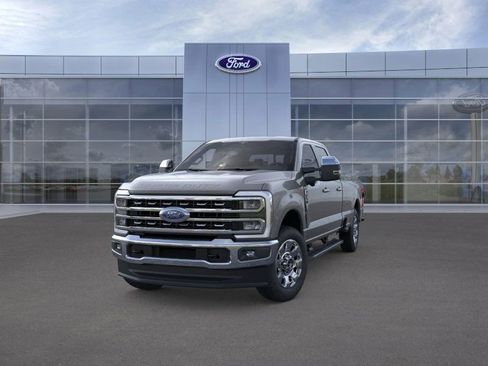 New 2025 Ford F250 Lariat w/ Chrome Package image 2