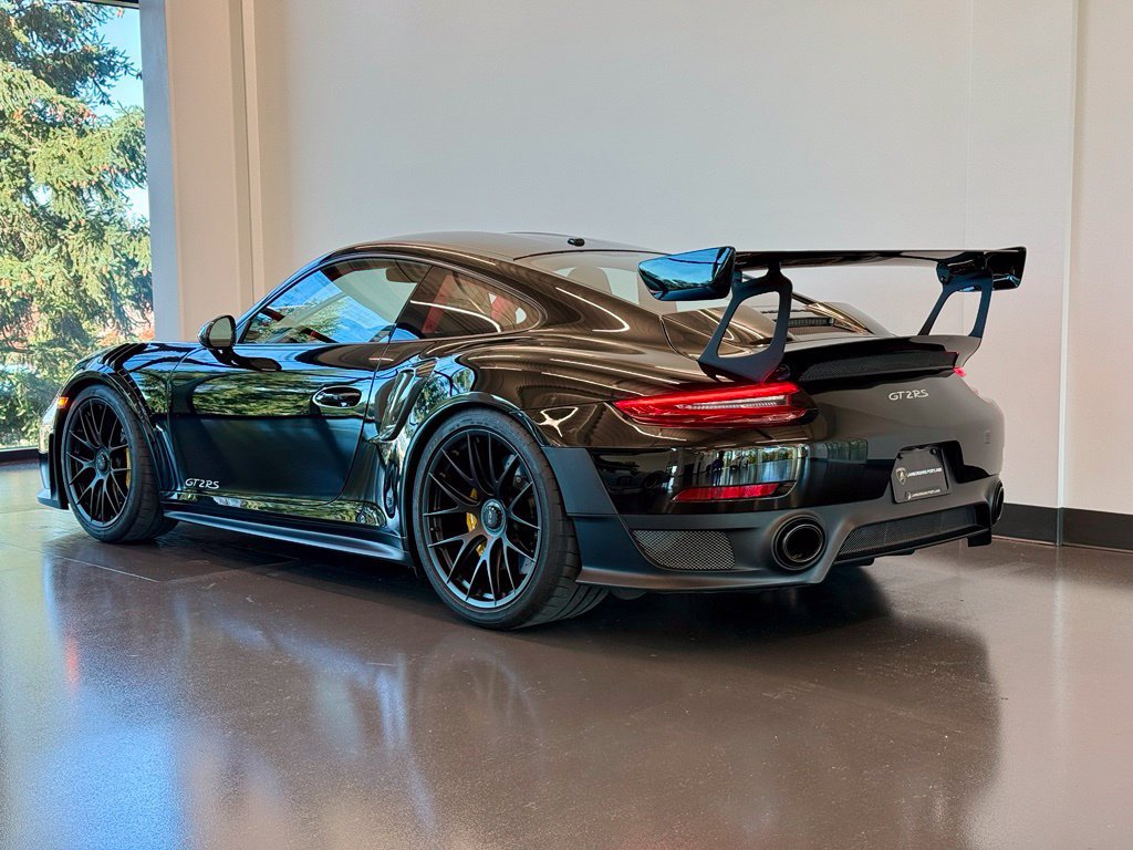 Used 2018 Porsche 911 GT2 RS RWD image 18