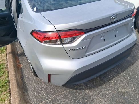 Used 2023 Toyota Corolla LE FWD image 19
