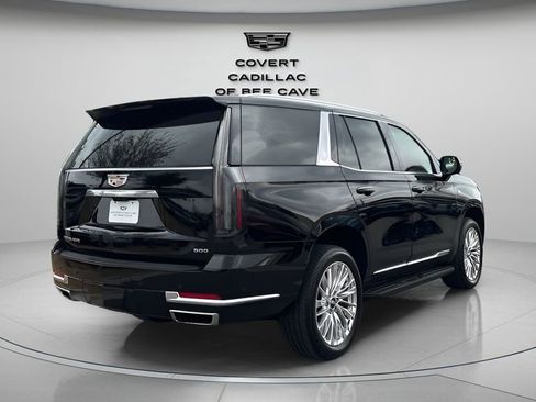Used 2025 Cadillac Escalade Premium Luxury image 9