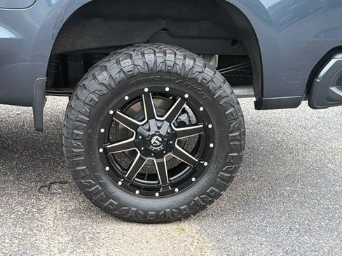 Used 2022 Chevrolet Silverado 1500 RST AWD/4WD image 9
