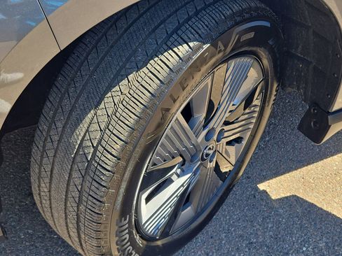 Certified 2025 Nissan Murano SV image 32