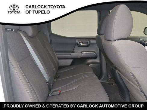Used 2018 Toyota Tacoma TRD Off-Road AWD/4WD image 33