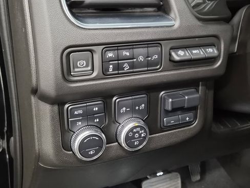 Used 2021 GMC Yukon XL AT4 w/ AT4 Premium Plus Package image 26