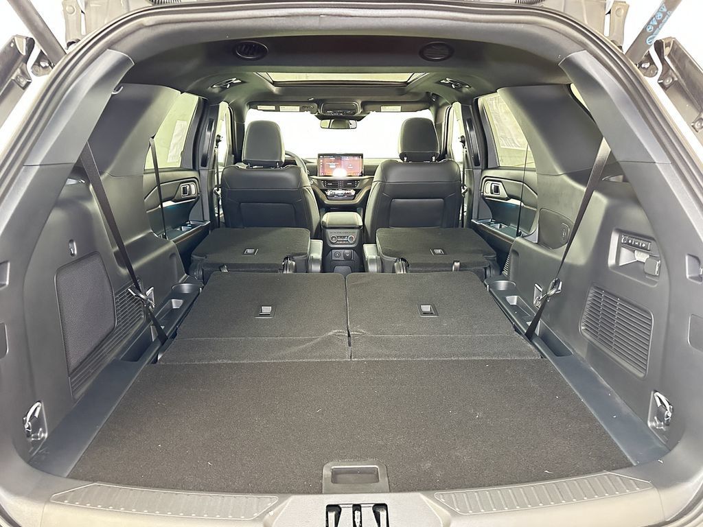 New 2026 Ford Explorer Tremor w/ Tremor Ultimate Package AWD/4WD image 18