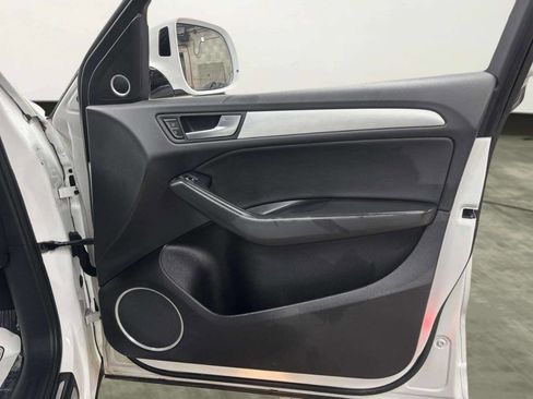 Used 2017 Audi Q5 2.0T Premium Plus w/ Technology Package image 20