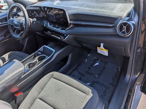 Used 2025 Chevrolet Equinox LT image 31