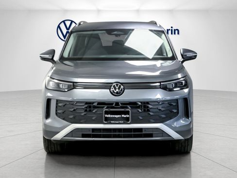 New 2026 Volkswagen Tiguan SE image 8