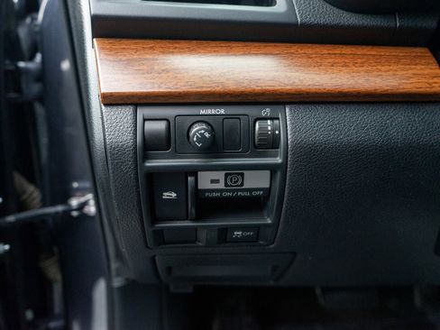 Used 2013 Subaru Outback 2.5i Limited image 15