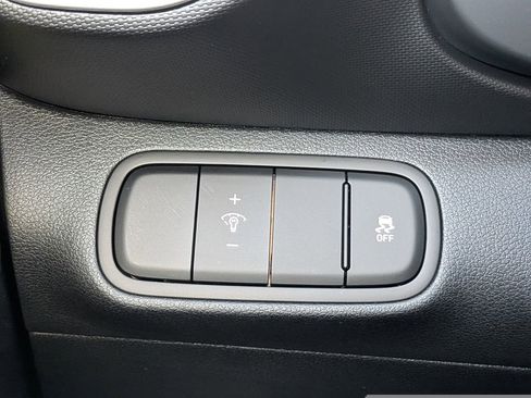 New 2026 Hyundai Venue SE image 22