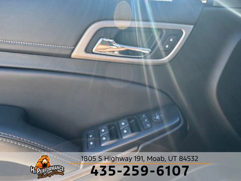 Used 2020 GMC Yukon Denali w/ Denali Ultimate Package image 15