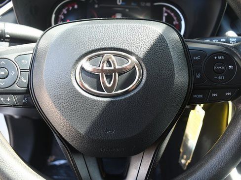 Certified 2024 Toyota RAV4 LE AWD/4WD image 30