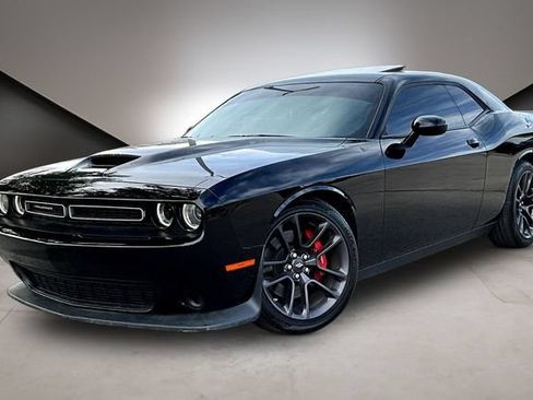 Used 2023 Dodge Challenger R/T w/ Performance Handling Group RWD image 1