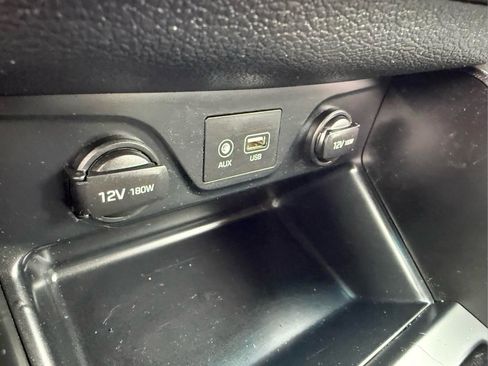 Used 2019 Hyundai Tucson SE AWD/4WD image 25