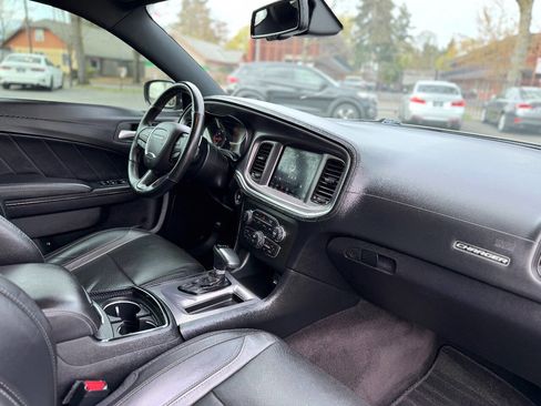 Used 2019 Dodge Charger SXT w/ Plus Group AWD/4WD image 10