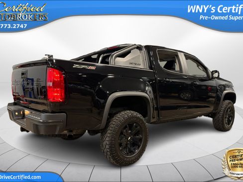 Used 2022 Chevrolet Colorado ZR2 w/ ZR2 Midnight Special Edition AWD/4WD image 6
