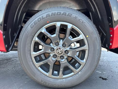 Used 2026 Toyota Tundra Platinum AWD/4WD image 33