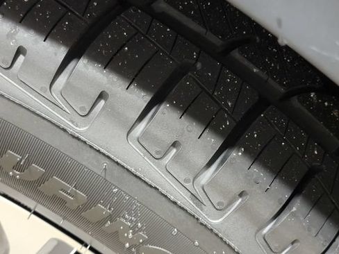 Used 2017 Honda CR-V EX image 11