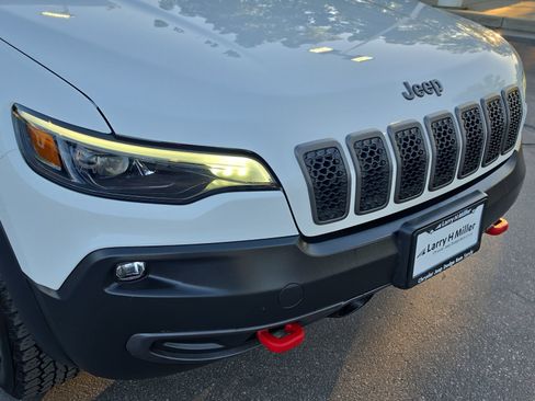 Used 2021 Jeep Cherokee Trailhawk AWD/4WD image 9
