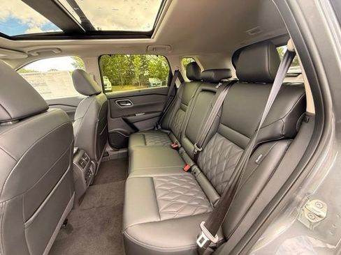 New 2026 Nissan Rogue Platinum w/ Platinum Premium Package AWD/4WD image 15