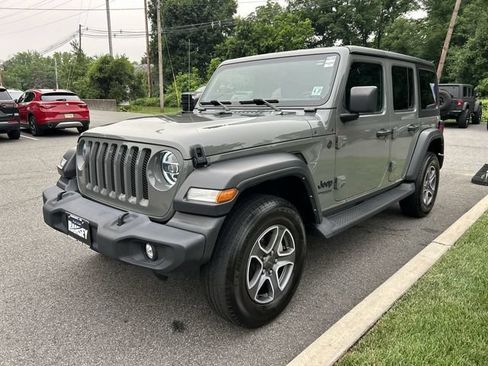 Used 2022 Jeep Wrangler Unlimited Sport AWD/4WD image 4