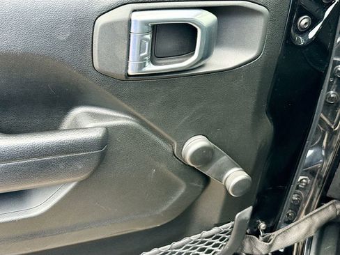 Used 2023 Jeep Wrangler Sport AWD/4WD image 19