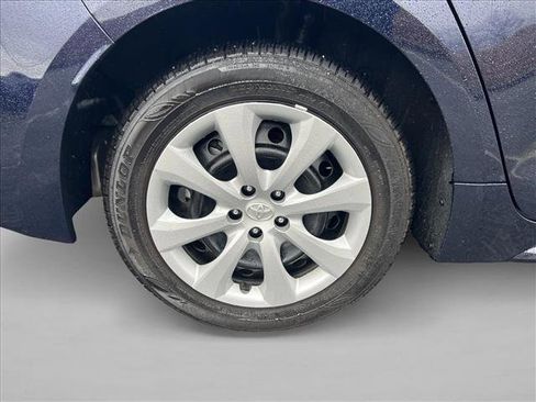 Used 2025 Toyota Corolla LE image 25