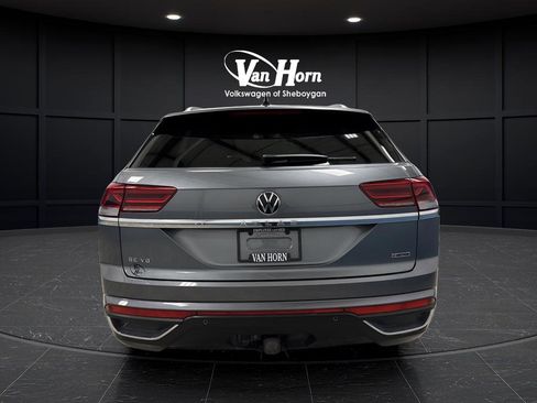 Used 2022 Volkswagen Atlas Cross Sport SE AWD/4WD image 12