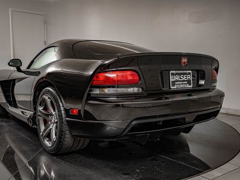 Used 2006 Dodge Viper SRT-10 image 22