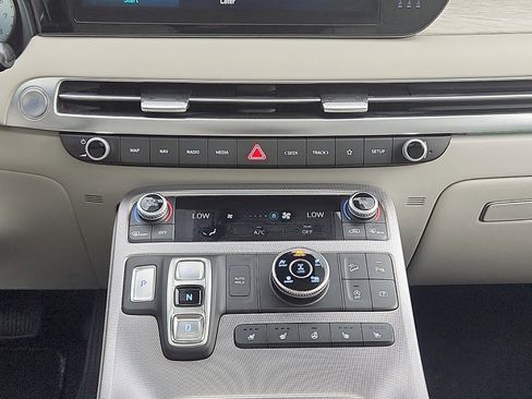 Used 2024 Hyundai Palisade Calligraphy AWD/4WD image 18