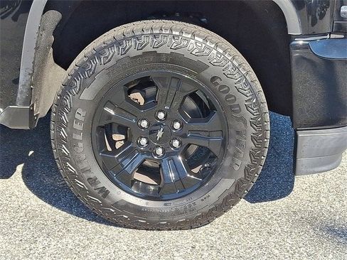 Used 2018 Chevrolet Silverado 1500 LTZ Z71 w/ LTZ Plus Package image 8