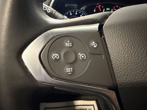 Used 2023 Chevrolet Traverse LT image 21