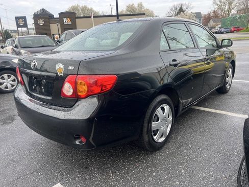 Used 2010 Toyota Corolla LE image 4