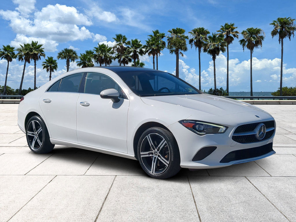 Used 2023 Mercedes-Benz CLA 250 w/ Premium Package image 3