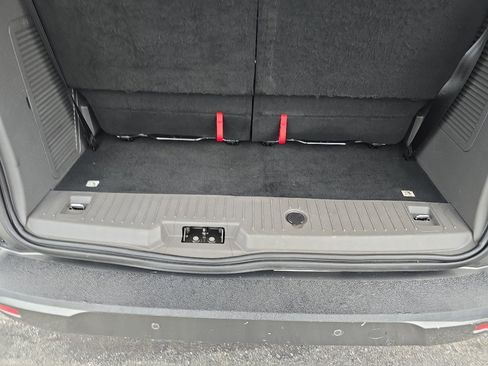 Used 2019 Ford Transit Connect XLT FWD image 11