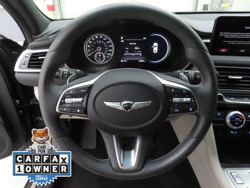 Used 2023 Genesis G70 3.3T RWD image 15
