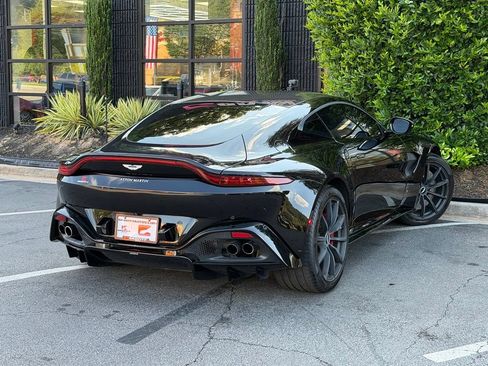 Used 2019 Aston Martin V8 Vantage Coupe RWD image 11