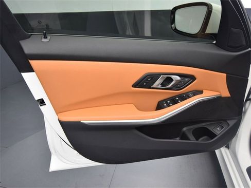 New 2024 BMW 330i Sedan w/ Convenience Package image 6