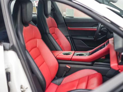 Used 2025 Porsche Taycan 4S image 19