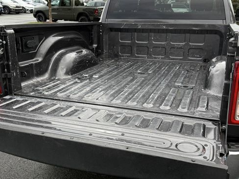 Certified 2022 RAM 2500 Big Horn w/ Snow Chief Group image 17