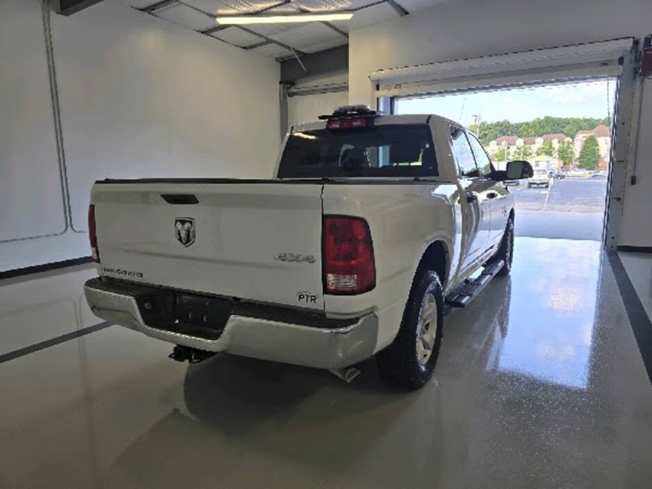 Used 2022 RAM 1500 Tradesman w/ Chrome Appearance Group AWD/4WD image 10